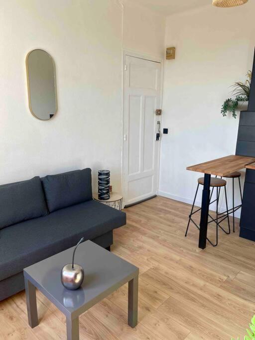 L'Escale Rennaise Apartman Rennes Kültér fotó