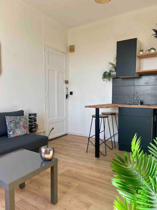 L'Escale Rennaise Apartman Rennes Kültér fotó